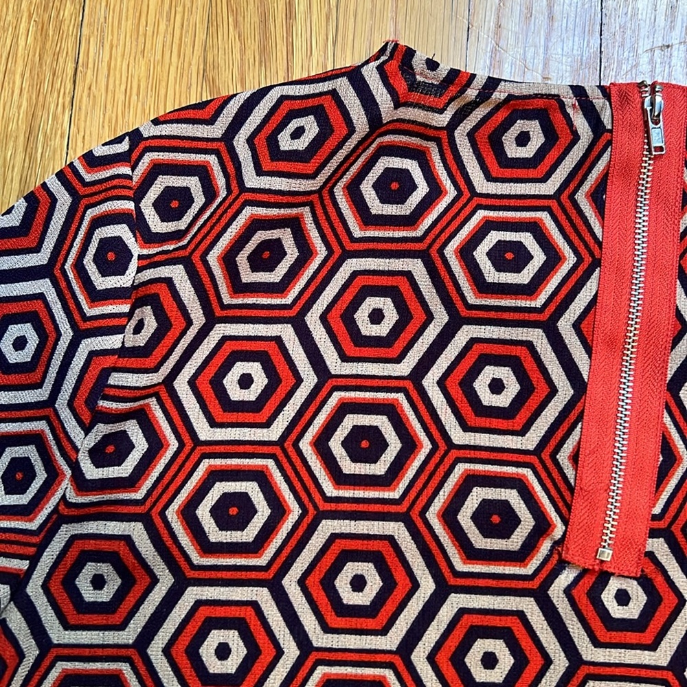 Ya Los Angeles Red and White Boxy Short Sleeve Blouse - Picture 3 of 4